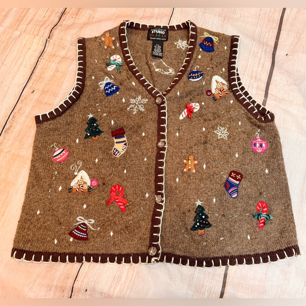 Designers Originals Studio Vintage Sweater Vest Size PL Woman’s Read Embroidered